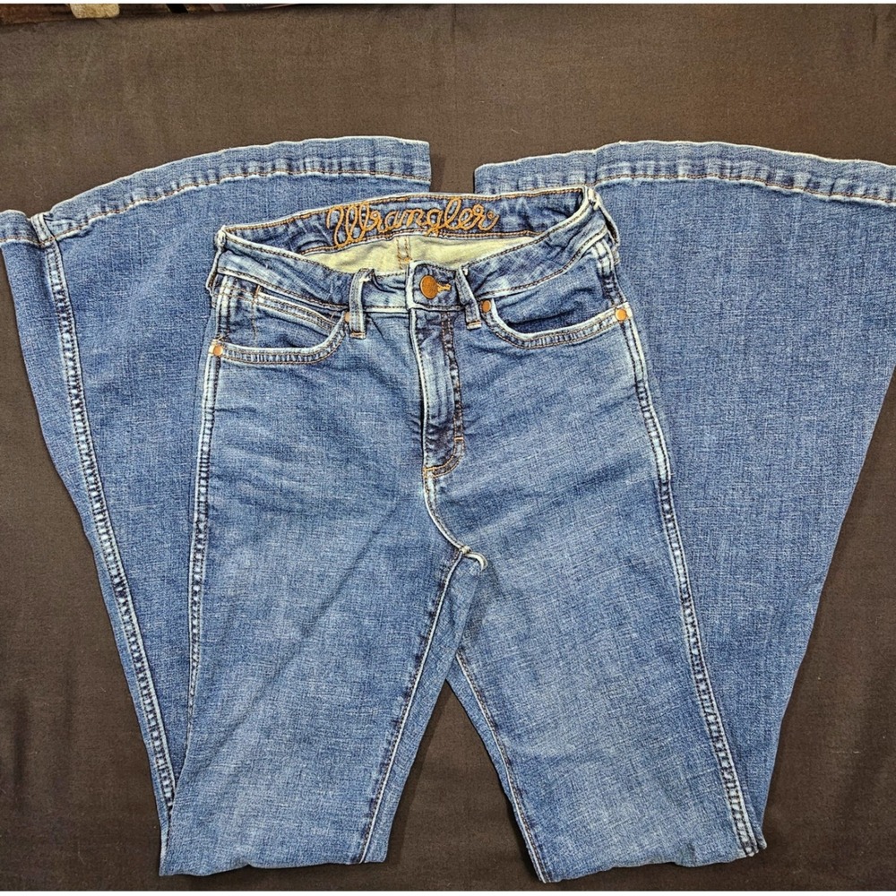 Wrangler Retro Jana Jeans 26x36 High Rise Trumpet Flare Western Boho Medium Wash